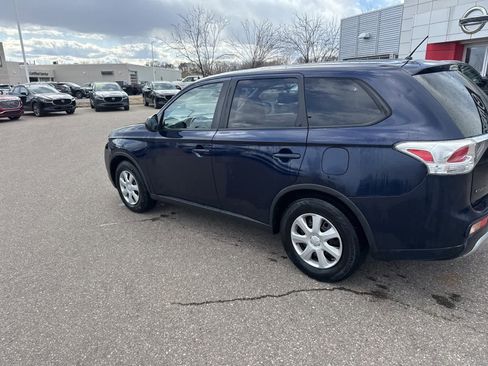 Used 2015 Mitsubishi Outlander ES image 7