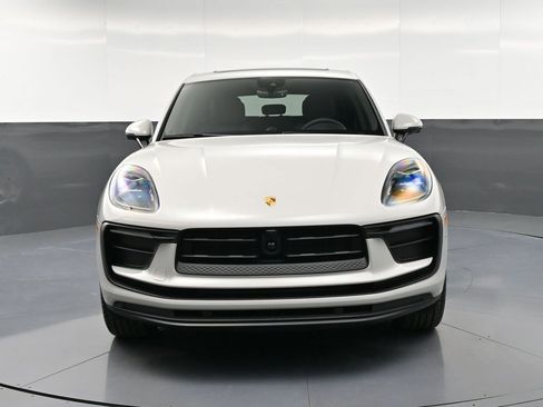 New 2026 Porsche Macan AWD/4WD image 11