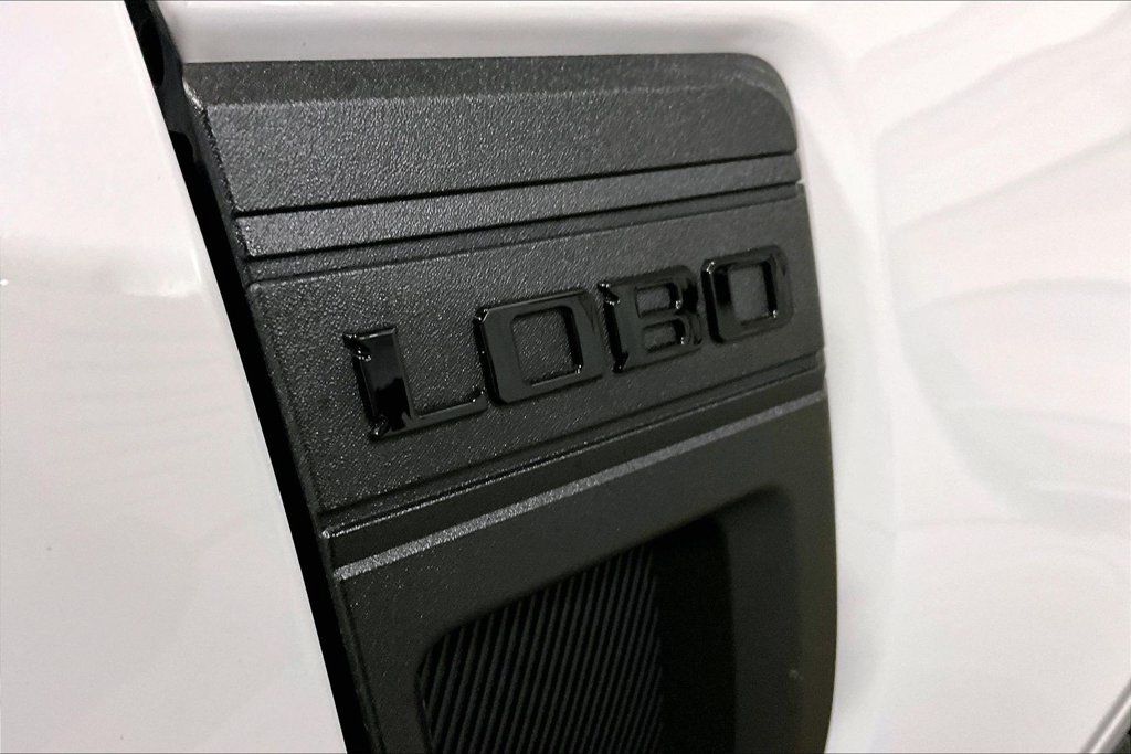 Used 2025 Ford Maverick Lobo AWD/4WD image 29