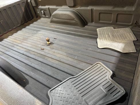 Used 2005 Chevrolet Silverado 3500 LT w/ Heavy-Duty Power Package image 66