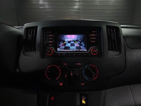 Used 2019 Nissan NV200 S w/ Cruise Control Package image 23