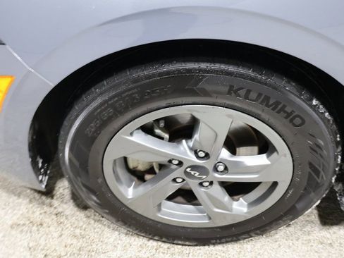 Used 2022 Kia K5 LXS image 10