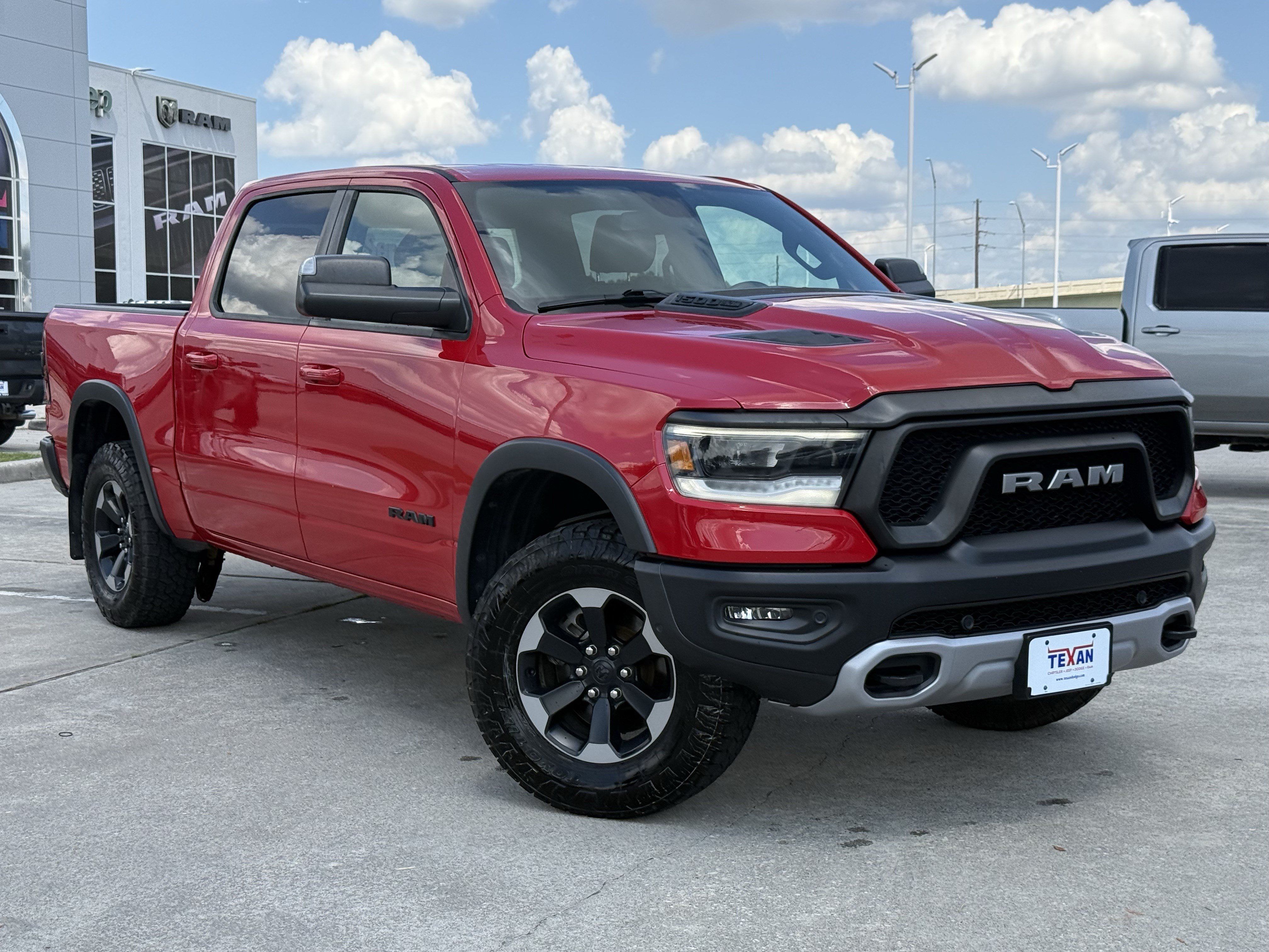 Used 2019 RAM 1500 Rebel w/ Rebel Level 1 Equipment Group AWD/4WD image 2