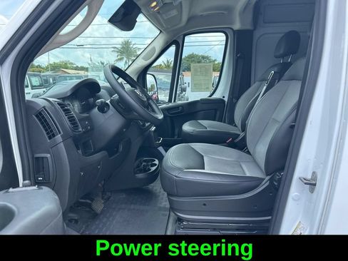 Used 2025 RAM ProMaster 2500 w/ Convenience Group FWD image 11