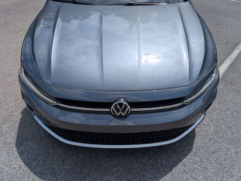 Used 2025 Volkswagen Jetta SE w/ Sunroof Package FWD image 12