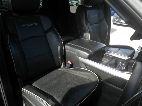 Used 2022 RAM 3500 Laramie image 26