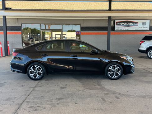 Used 2020 Kia Forte LXS image 6