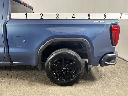 Used 2024 GMC Sierra 1500 Pro w/ Graphite Edition AWD/4WD image 5
