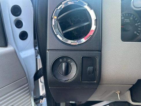 Used 2008 Ford F250 XLT image 9