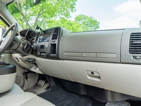 Used 2014 Chevrolet Silverado 2500 LT w/ Interior Plus Package AWD/4WD image 47