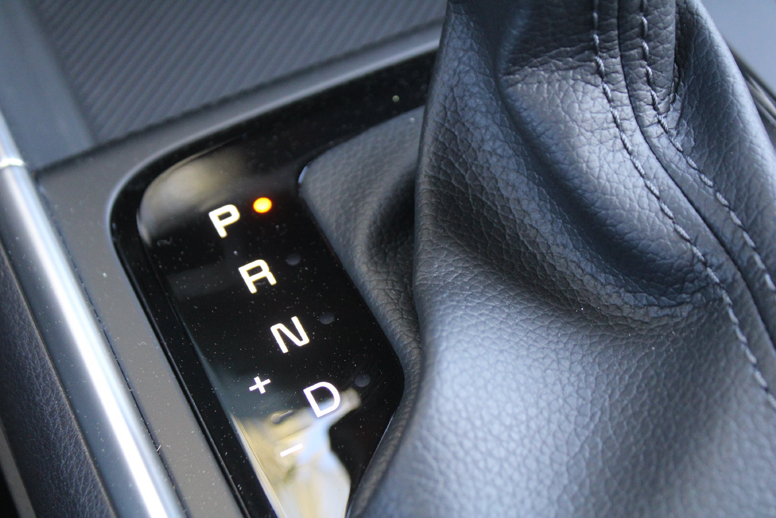 New 2026 Kia Carnival EX FWD image 41