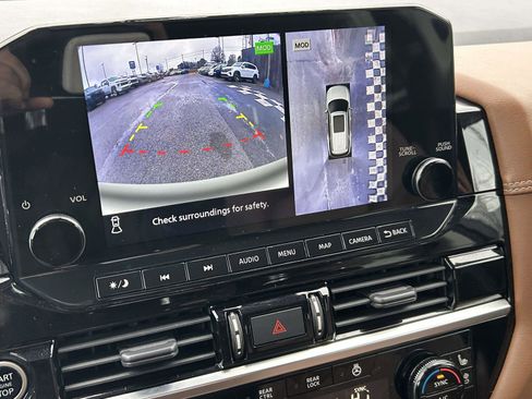 Used 2022 Nissan Pathfinder Platinum w/ Cargo Package image 29