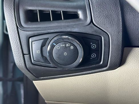 Used 2012 Ford Focus SE FWD image 33