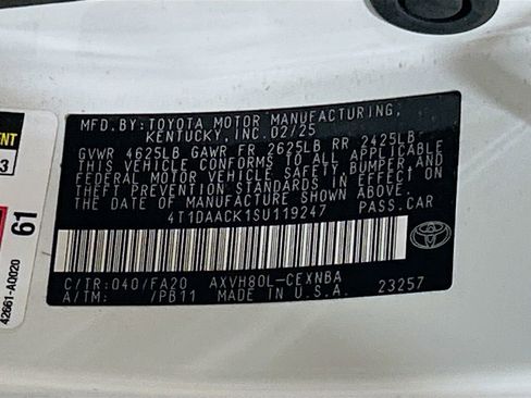 Used 2025 Toyota Camry LE w/ Convenience Package FWD image 27