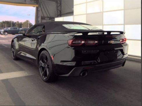 Used 2023 Chevrolet Camaro LT RWD image 3