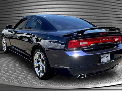 Used 2012 Dodge Charger SXT Plus RWD image 4