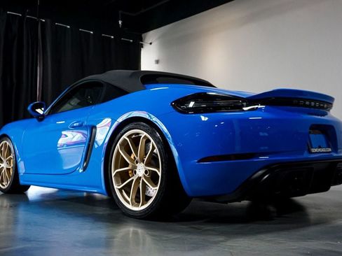 Used 2023 Porsche 718 Boxster Spyder RWD image 9