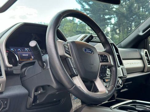 Used 2022 Ford F250 Lariat w/ Tremor Off-Road Package AWD/4WD image 19