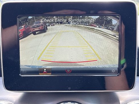 Used 2017 Mercedes-Benz GLA 250 image 26