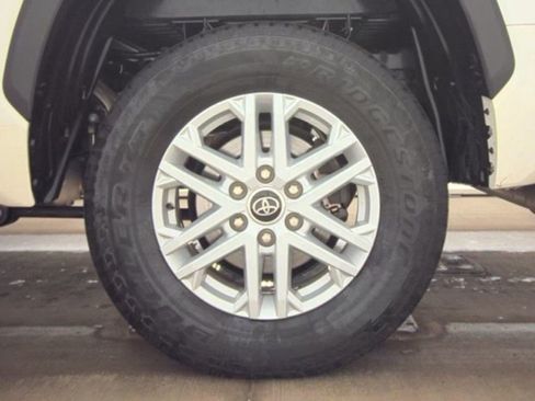 Used 2023 Toyota Tundra SR5 w/ SR5 Convenience Package image 19