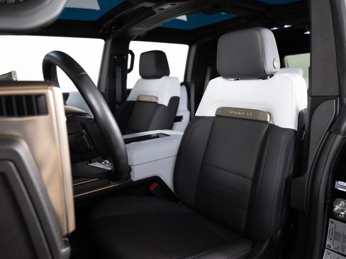 Used 2025 GMC Hummer EV 2X AWD/4WD image 15