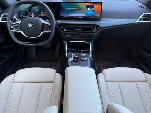 Used 2026 BMW 230i Coupe w/ Convenience Package RWD image 17