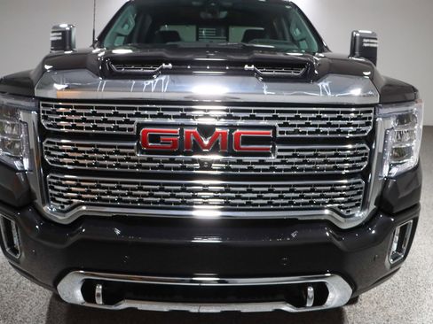 Used 2022 GMC Sierra 2500 Denali w/ Technology Package image 4
