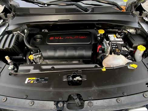 Used 2022 Jeep Compass Limited image 28