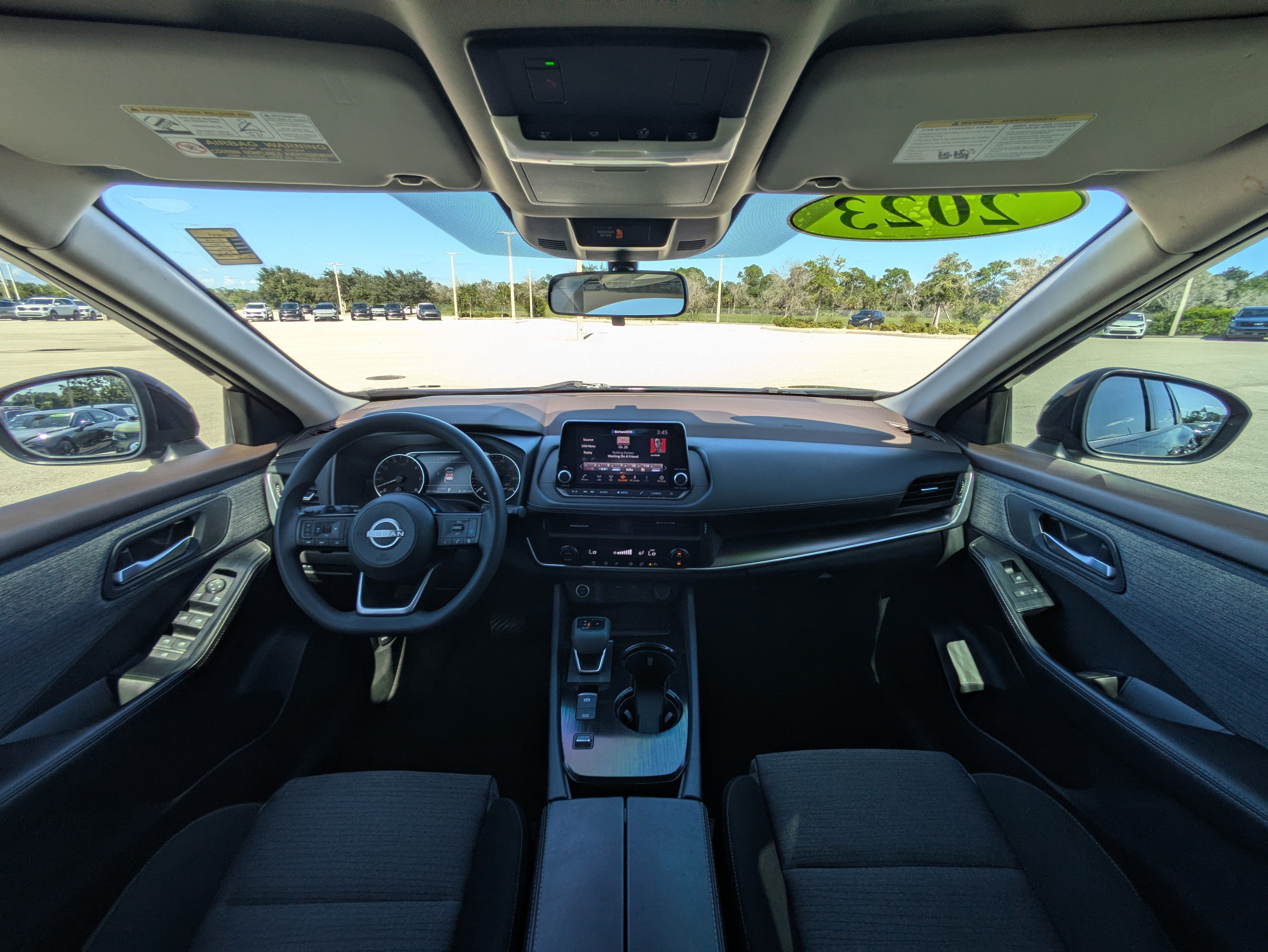 Used 2023 Nissan Rogue SV FWD image 31