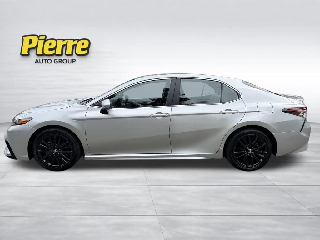 Used 2024 Toyota Camry SE w/ Cold Weather Package AWD/4WD image 4