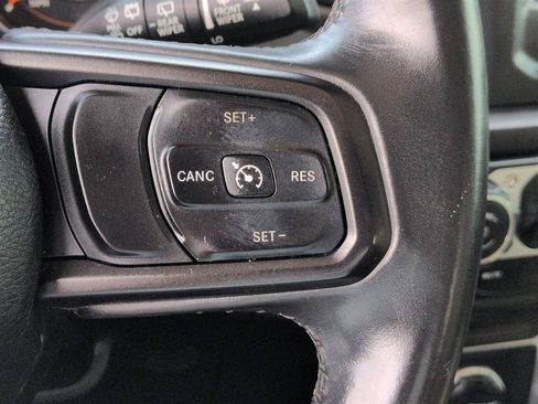 Used 2018 Jeep Wrangler Unlimited Sport S AWD/4WD image 18