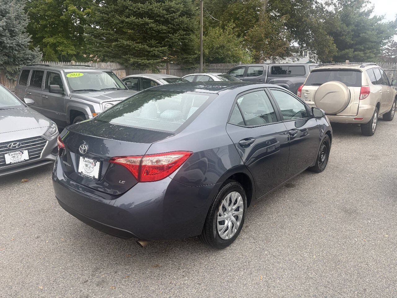 Used 2018 Toyota Corolla LE FWD image 6