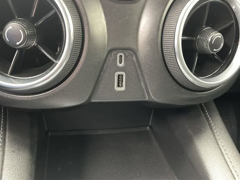 Used 2019 Chevrolet Blazer LT image 23