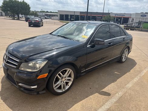 Used 2014 Mercedes-Benz C 250 Sedan image 1