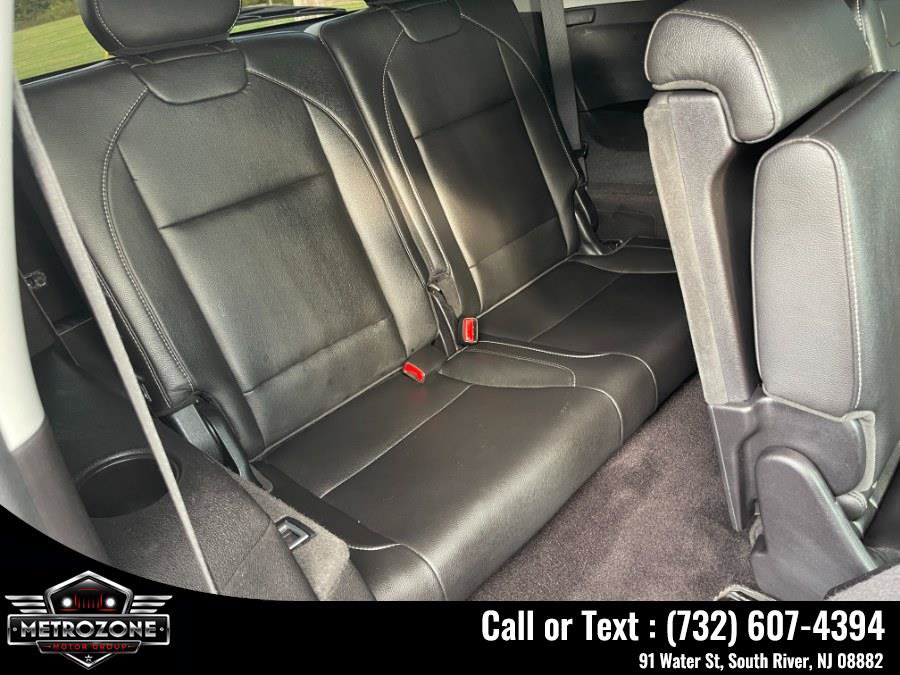 Used 2020 Acura MDX w/ Technology Package AWD/4WD image 24