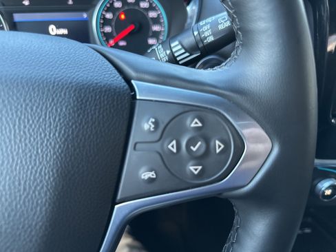 Used 2023 Chevrolet Traverse LT image 33