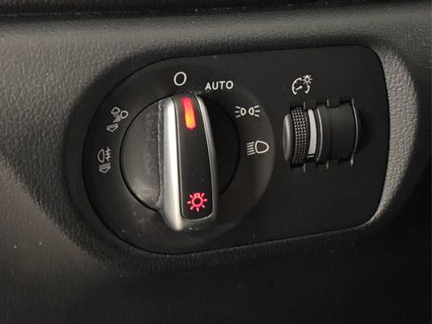 Used 2016 Audi Q3 2.0T Prestige w/ Prestige Package image 26