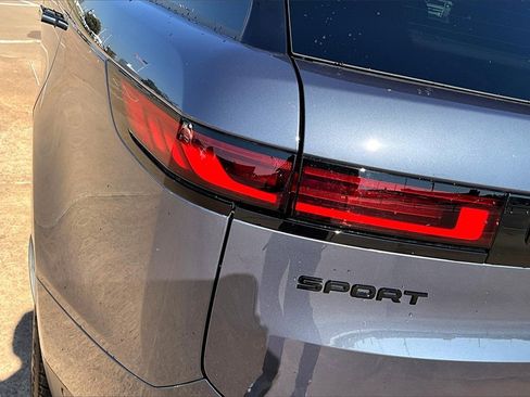 Used 2025 Land Rover Range Rover Sport SE image 31