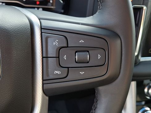 Used 2023 GMC Yukon XL Denali AWD/4WD image 25