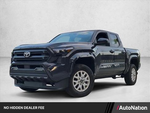 Used 2025 Toyota Tacoma SR5 w/ SR5 Upgrade Package AWD/4WD image 1