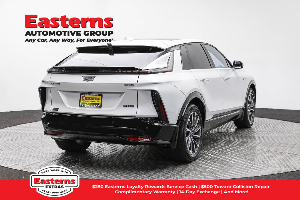 Used 2024 Cadillac Lyriq Sport RWD image 6