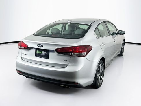 Used 2017 Kia Forte EX FWD image 9