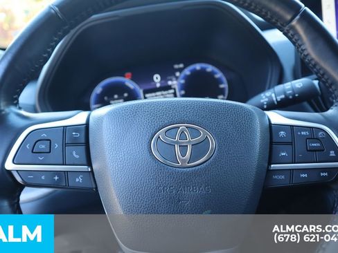 Used 2024 Toyota Grand Highlander Limited image 31