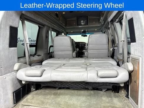 Used 2000 Chevrolet Express 1500 RWD image 19