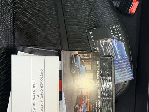 Used 2022 Jeep Grand Wagoneer Series III w/ Rear Seat Video Group 1 image 45