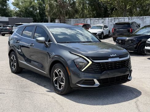 Certified 2023 Kia Sportage LX FWD image 2