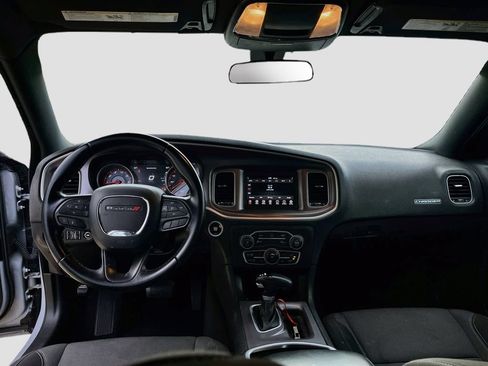Used 2022 Dodge Charger SXT RWD image 20