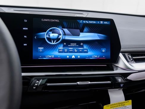 New 2025 BMW X1 xDrive28i w/ Technology Package image 19