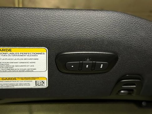 Used 2024 Jeep Wrangler Unlimited Sahara AWD/4WD image 30