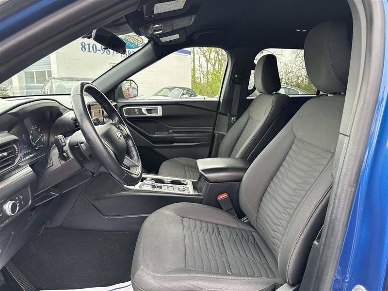 Used 2020 Ford Explorer XLT w/ Cold Weather Package AWD/4WD image 9